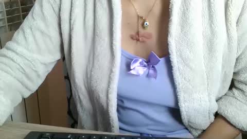 Snapshot of emmie_xxx chatting on January 31, 2025, 8:43 am emmie online show from January 31, 2025, 8:43 am