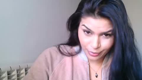 Snapshot of emmie_xxx chatting on February 1, 2025, 2:45 pm emmie online show from February 1, 2025, 2:45 pm