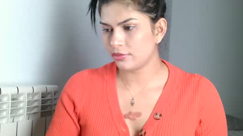 Snapshot of emmie_xxx chatting on February 8, 2025, 3:42 pm emmie online show from February 8, 2025, 3:42 pm