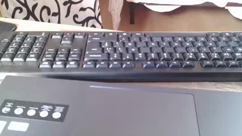 Snapshot of emmie_xxx chatting on February 13, 2025, 9:09 am emmie online show from February 13, 2025, 9:09 am