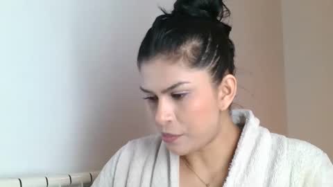 Snapshot of emmie_xxx chatting on February 26, 2025, 11:30 am emmie online show from February 26, 2025, 11:30 am