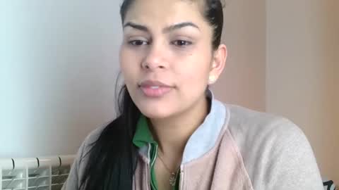 Snapshot of emmie_xxx chatting on February 27, 2025, 8:17 am emmie online show from February 27, 2025, 8:17 am