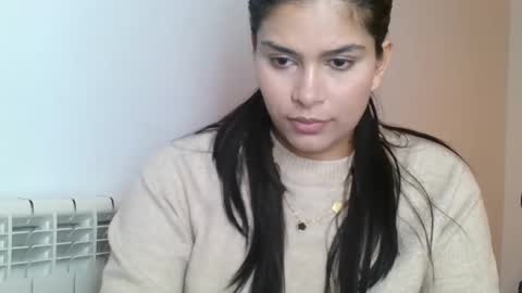 Snapshot of emmie_xxx chatting on September 29, 2025, 7:46 am emmie online show from September 29, 2025, 7:46 am