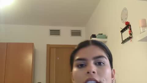 Snapshot of emmie_xxx chatting on November 3, 2025, 2:29 pm emmie online show from November 3, 2025, 2:29 pm