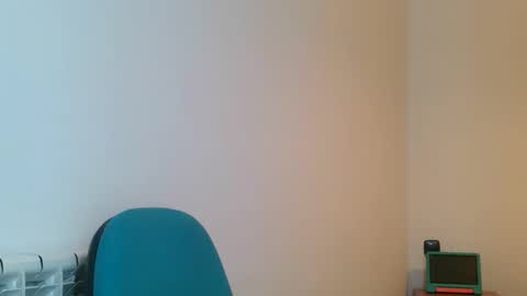 Snapshot of emmie_xxx chatting on November 10, 2025, 9:19 am emmie online show from November 10, 2025, 9:19 am