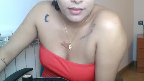 Snapshot of emmie_xxx chatting on November 11, 2025, 9:09 am emmie online show from November 11, 2025, 9:09 am