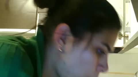 Snapshot of emmie_xxx chatting on November 21, 2025, 9:41 am emmie online show from November 21, 2025, 9:41 am