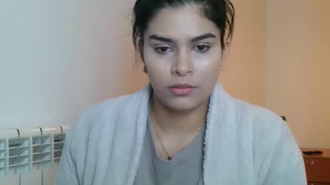 Snapshot of emmie_xxx chatting on November 28, 2025, 9:12 am emmie online show from November 28, 2025, 9:12 am