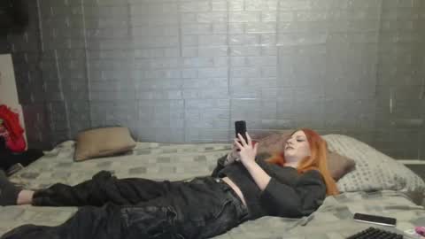 Emmily000 online show from December 20, 2024, 12:52 am