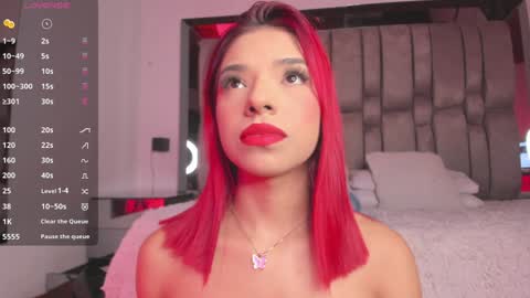 Snapshot of emmily_savage chatting on December 14, 2024, 4:23 am online show from December 14, 2024, 4:23 am