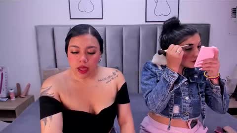 Snapshot of emmy_turnner chatting on October 9, 2025, 12:14 pm Emily Laila online show from October 9, 2025, 12:14 pm