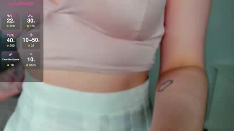 emmyflower online show from December 19, 2025, 5:20 pm