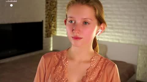 Snapshot of emmyleri chatting on September 14, 2025, 1:32 pm Emmy online show from September 14, 2025, 1:32 pm