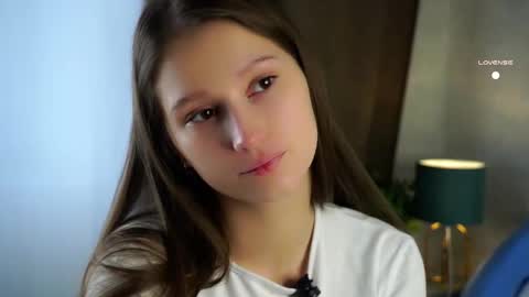 Snapshot of emmyleri chatting on October 6, 2025, 1:14 am Emmy online show from October 6, 2025, 1:14 am