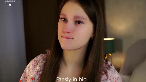 Snapshot of emmyleri chatting on November 3, 2025, 1:08 am Emmy online show from November 3, 2025, 1:08 am