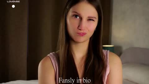 Snapshot of emmyleri chatting on November 11, 2025, 1:16 am Emmy online show from November 11, 2025, 1:16 am