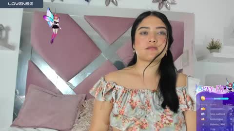 Snapshot of emmymiller1 chatting on January 24, 2025, 11:02 pm emmymiller1 online show from January 24, 2025, 11:02 pm