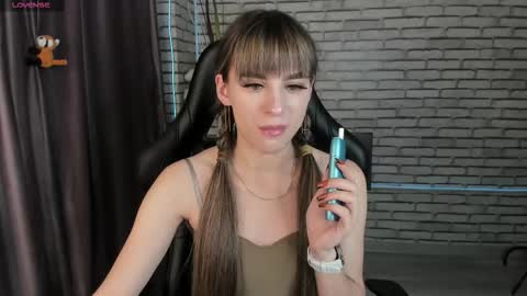 emy__angel online show from September 22, 2025, 12:12 am