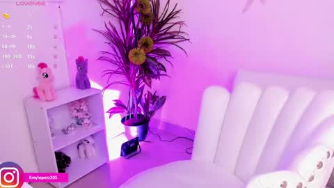 Emily online show from November 7, 2025, 3:06 am