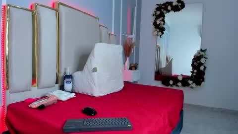 Emy online show from February 15, 2025, 12:43 pm