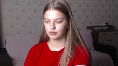 EmySway online show from November 27, 2025, 12:07 pm