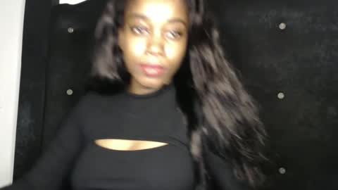 Snapshot of enchantriss chatting on February 15, 2025, 10:31 pm Enchantriss online show from February 15, 2025, 10:31 pm