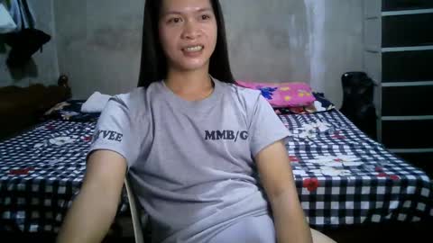 Snapshot of endless_cumexplosion chatting on December 16, 2024, 12:48 am I am MITCH online show from December 16, 2024, 12:48 am