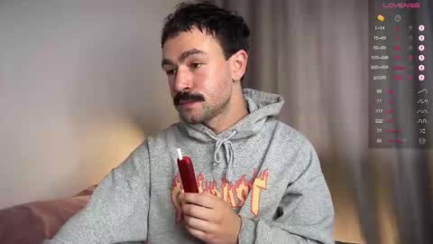 Snapshot of enen_glo chatting on September 9, 2025, 9:20 am Enen online show from September 9, 2025, 9:20 am