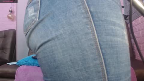 Snapshot of engel_devil chatting on February 28, 2025, 12:20 pm Engel online show from February 28, 2025, 12:20 pm