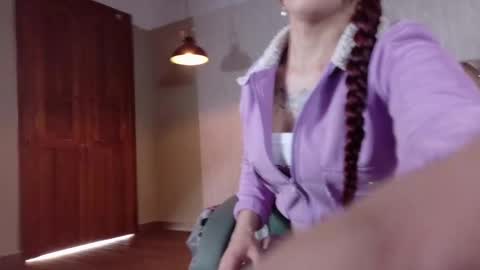 Snapshot of engel_devil chatting on September 23, 2025, 12:30 pm Engel online show from September 23, 2025, 12:30 pm