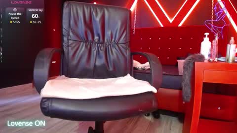 Snapshot of engel_devil chatting on October 6, 2025, 11:51 am Engel online show from October 6, 2025, 11:51 am