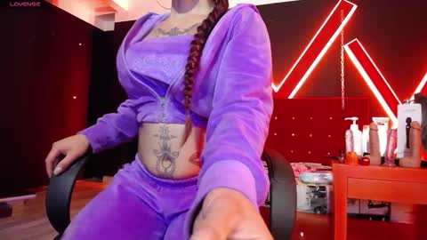 Snapshot of engel_devil chatting on October 20, 2025, 10:59 am Engel online show from October 20, 2025, 10:59 am