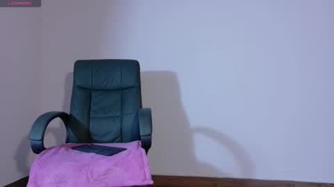 Snapshot of engel_devil chatting on November 9, 2025, 1:09 pm Engel online show from November 9, 2025, 1:09 pm