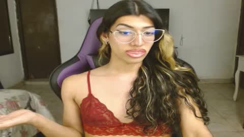 Snapshot of engiel_phoenix chatting on January 27, 2025, 6:41 am Engiel phoenix instagram engiel 13 online show from January 27, 2025, 6:41 am