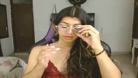 Snapshot of engiel_phoenix chatting on February 4, 2025, 12:33 pm Engiel phoenix instagram engiel 13 online show from February 4, 2025, 12:33 pm