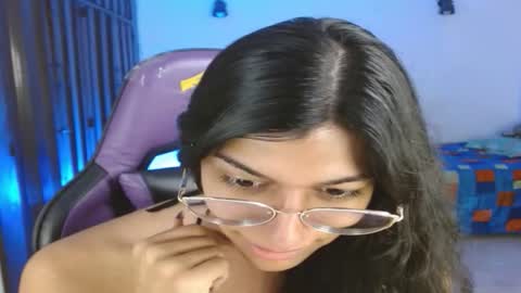 Snapshot of engiel_phoenix chatting on October 29, 2025, 9:27 pm Engiel phoenix instagram engiel 13 online show from October 29, 2025, 9:27 pm