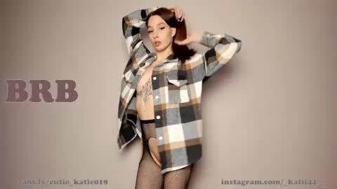 Snapshot of enjoyment019 chatting on November 3, 2025, 4:14 am Alex Kate INSTAGRAM katii44 online show from November 3, 2025, 4:14 am