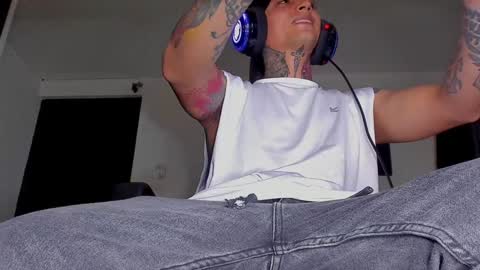 enjoymycock99 online show from December 17, 2024, 2:12 am