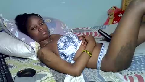 Snapshot of enkarxx chatting on December 31, 2024, 2:25 pm enkarxx online show from December 31, 2024, 2:25 pm