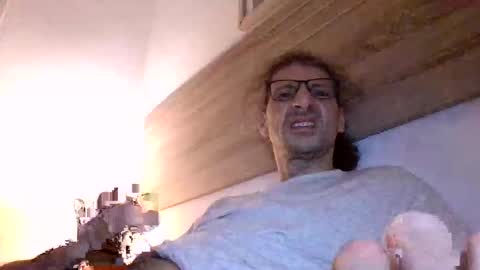 Snapshot of enri222 chatting on March 1, 2025, 1:32 am rineking online show from March 1, 2025, 1:32 am