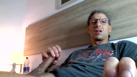 Snapshot of enri222 chatting on October 24, 2025, 10:50 pm rineking online show from October 24, 2025, 10:50 pm