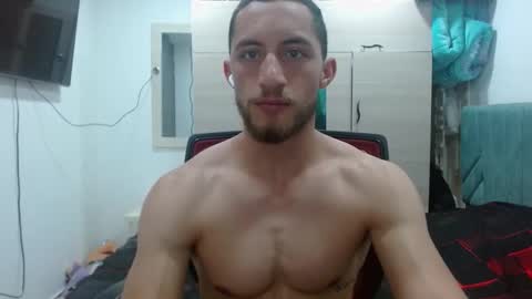 Snapshot of enzo_savage chatting on September 26, 2025, 5:50 pm enzo_savage online show from September 26, 2025, 5:50 pm