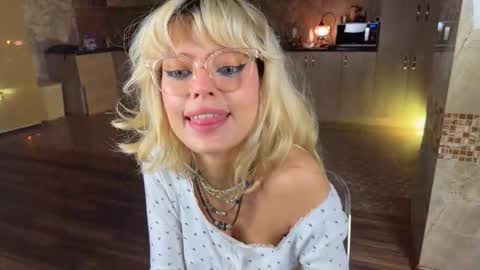 Snapshot of erectioneeering chatting on November 23, 2025, 5:57 pm Alissa online show from November 23, 2025, 5:57 pm