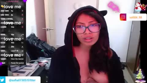 Snapshot of eren_mikasa chatting on January 20, 2025, 4:12 pm sofia online show from January 20, 2025, 4:12 pm