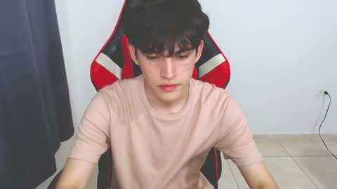 eren_tatakae online show from December 9, 2024, 11:24 pm