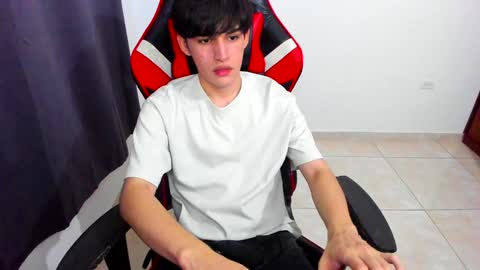 eren_tatakae online show from January 22, 2025, 2:15 am