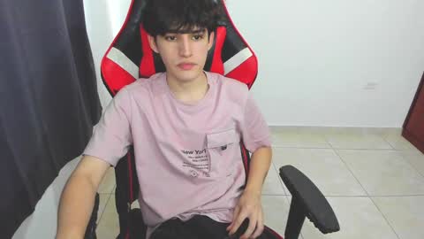 eren_tatakae online show from January 27, 2025, 6:52 pm