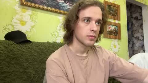 Snapshot of eric_blond chatting on October 2, 2025, 10:00 am Eric online show from October 2, 2025, 10:00 am