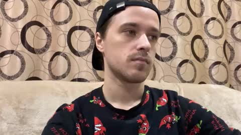 Snapshot of eric_blond chatting on October 30, 2025, 2:40 pm Eric online show from October 30, 2025, 2:40 pm