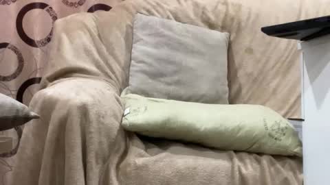 Snapshot of eric_blond chatting on December 1, 2025, 2:49 am Eric online show from December 1, 2025, 2:49 am